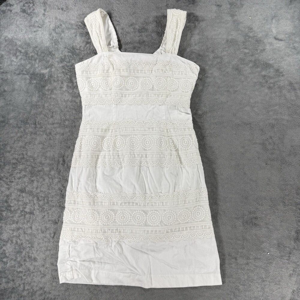 Lilly Pulitzer Classic White Scalloped Embroidered Sleeveless Dress Sz 4 - Picture 2 of 4